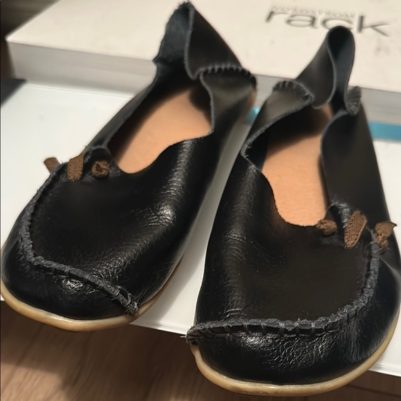 Shoes - Black Leather Flats